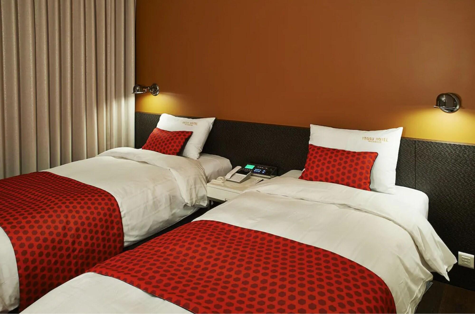 Hotel Matthieu Йосу Экстерьер фото